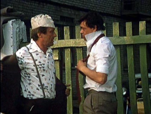 ����� ����